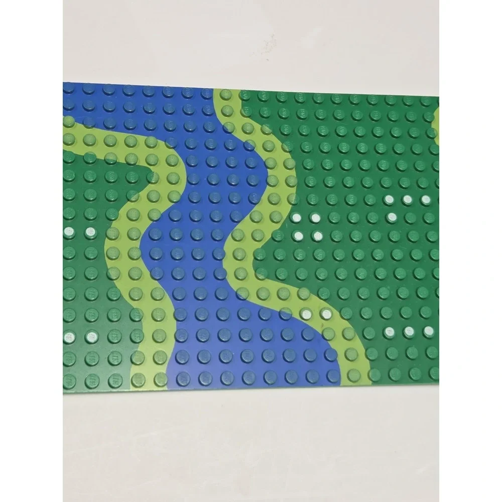 LEGO Vintage Castle Forestmen's Crossing River Baseplate 16x32 Set 6071